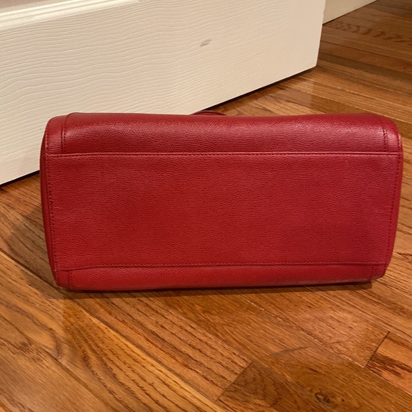 Ecco brand new red leather satchel bag with removable shoulder strap. - Picture 3 of 6